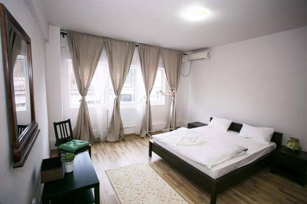 Vogue Hostel Bucharest Room photo